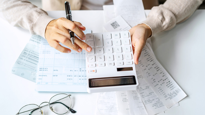 Kebiasaan Finansial Berikut untuk Hemat Pengeluaran Bulanan